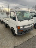 1996 Daihatsu Hijet Kei Truck - Image 3