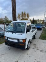 1996 Daihatsu Hijet 4WD Kei Truck - Image 3