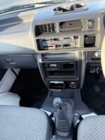 2000 Daihatsu Hijet 4WD Kei Truck - Image 11