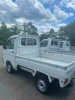 2000 Daihatsu Hijet 4WD Kei Truck - Image 3