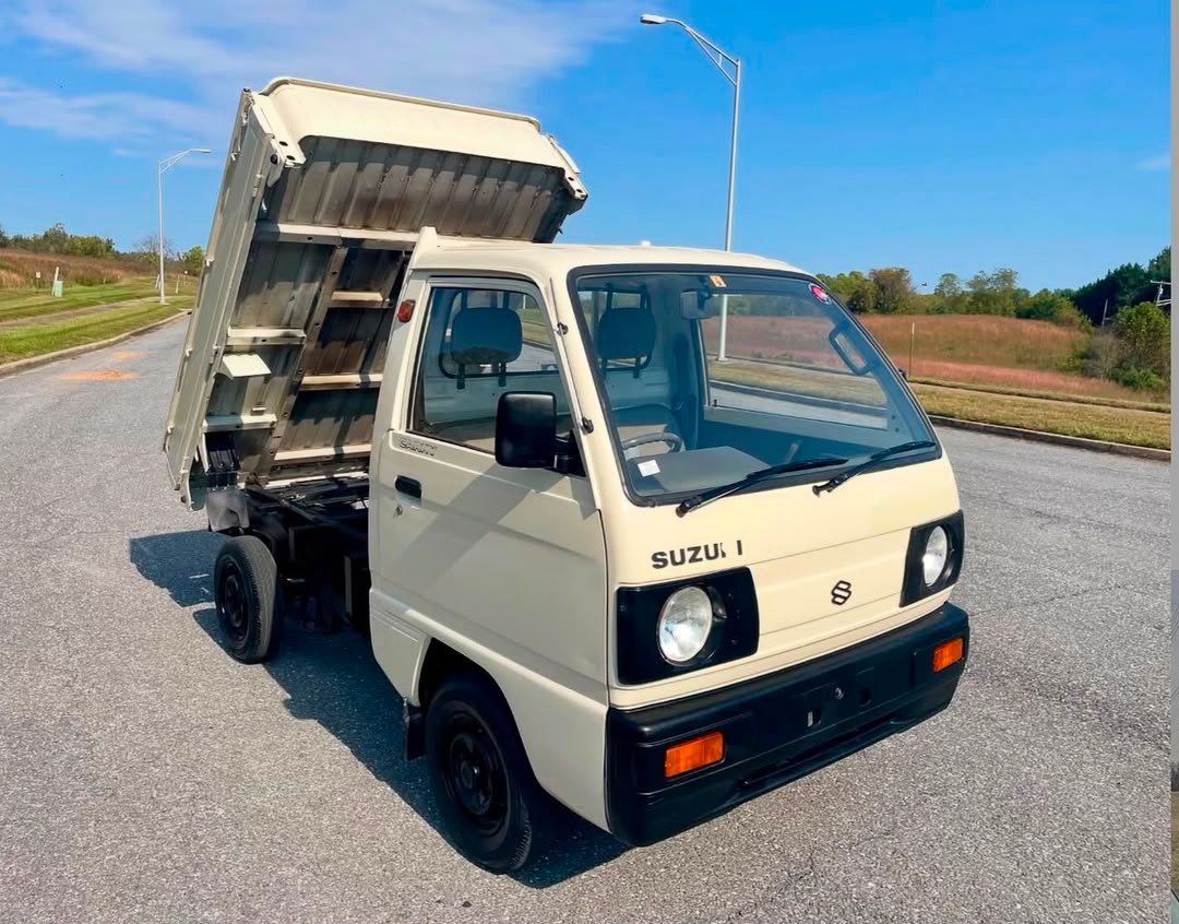 WhatsApp-Image-2026-07-29-at-10.47.29.jpeg 1989 Suzuki carry DB41T with Ac and heat - Image 1